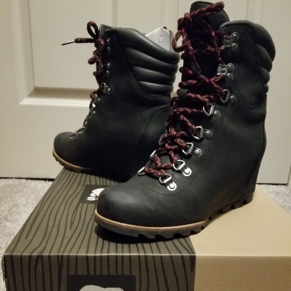 Sorel Conquest Wedge Boot